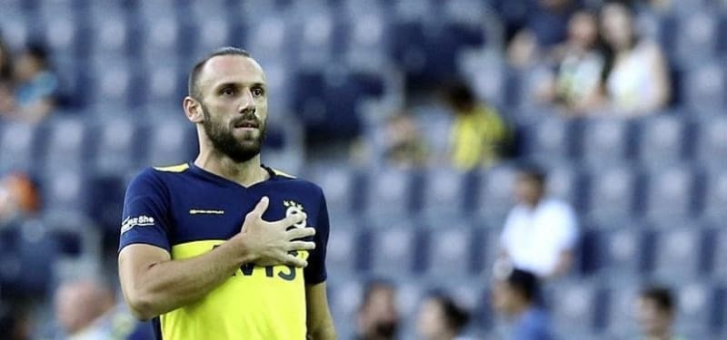 <p>Bu arada Fenerbahçe, Vedat Muriç’in vedasıyla doğacak boşluğu doldurmak için girişimlerini hızlandırdı.</p>