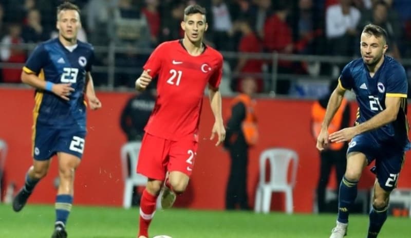 <p>Ge�ti�imiz haftalarda Fenerbah�e'nin ilgisinin duyurulmas�n�n ard�ndan devreye da Galatasaray girdi.</p>