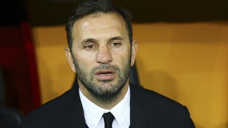 <p>Okan Buruk'un ikinci sezonun sonunda ise UEFA Kupas�'n� kazand��� Galatasaray teknik direkt�rl���n� hayal etti�i gelen bilgiler aras�nda.</p>