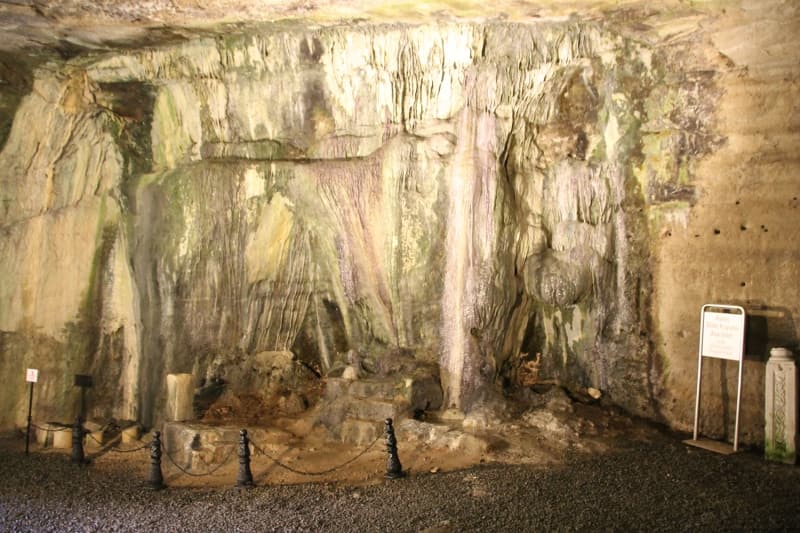 <p>Ereğli Müze Müdürü Ahmet Mercan, AA muhabirine yaptığı açıklamada, müzeler ve ören yerlerinin 1 Haziran itibarıyla ziyarete açıldığını ancak özelikle dar mekanların virüs bulaşımında riskli olduğu için ileri bir tarihe ertelendiğini söyledi.</p>