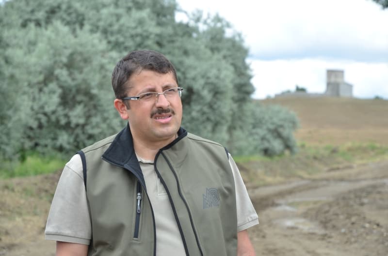 <p> Çorum Avcılar ve Atıcılar Spor Derneği üyelerinin de katıldığı çalışmada, aslanın görüldüğü iddia edilen arazideki hayvan izleri sürüldü.</p>