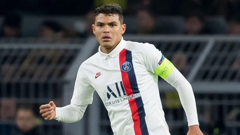 <p>Koronavir�s nedeniyle halen Fransa'ya d�nmeyen Silva, e�iyle �lkesinde kat�ld��� bir Instagram canl� yay�n�nda gelece�ine ili�kin a��klamalarda bulundu.&nbsp;</p>