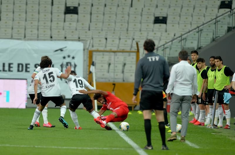 <p>'Sergen Yalçın macera aramıyor, bu maçı kazansa ne olur? Sergen Yalçın gelecek sezonun kadrosunu hazırlıyor.'</p>