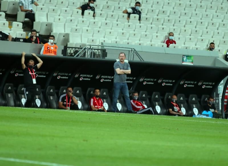 <p>Ayrıca genç isimlerden kaleci Ersin, Kartal Kayra Yılmaz ve Güven Yalçın konusunda da sabır gösterilmesini isteyen Yalçın, bu oyunculardan çok umutlu.</p>