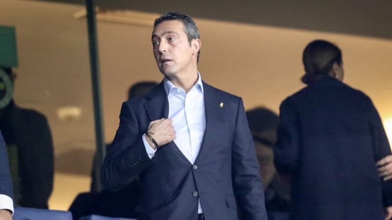 <p>Fenerbah�e Ba�kan� Ali Ko�, transfer �al��mas�, teknik direkt�r konusu, Obradovic ve oyunculardan istenen indirimle ilgili konu�tu.</p>