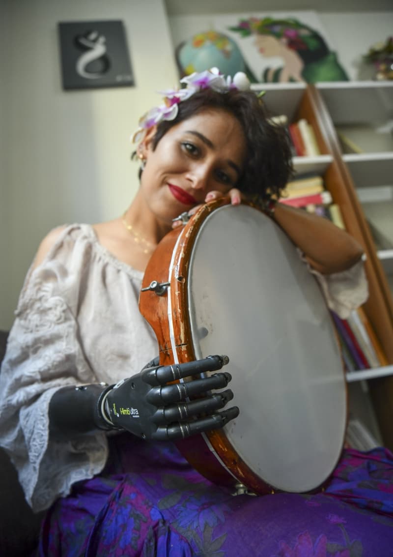 <p>Hatta yeniden �alabilece�imi geri d���nmedim bile.&nbsp;</p>