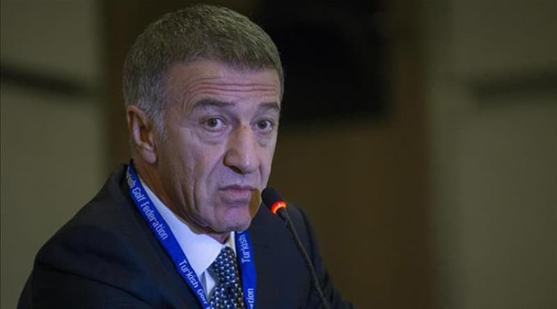 <p><b>'HOCAMIZ, PARLAYAN BİR YILDIZ'</b></p><p>Hocamız, son yıllarda Türkiye'nin parlayan yıldızı. Biz çok zor olarak geçecek olan normal bir maç olarak baktık bu maça. Neticede yarı final rövanş maçını kazandık.</p>