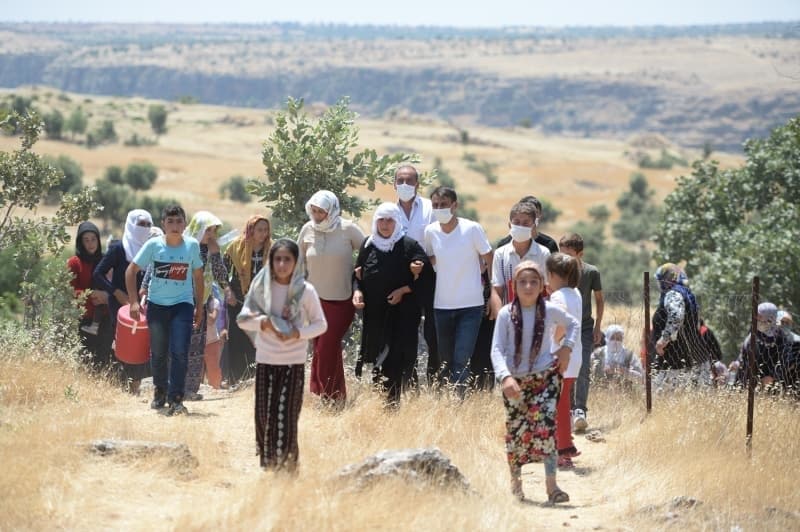 <p><b>- 'AİLELERİ İÇİN ÇALIŞMAYA GİTMİŞLERDİ'</b><br></p>