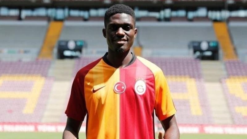 <p><span >Yaz transfer döneminde 300 bin Euro'ya alınan ve Almeira'ya 200 bin Euro'ya kiralanan Ozornwafor'un ise tekrar kiralanması bekleniyor.</span><br></p>