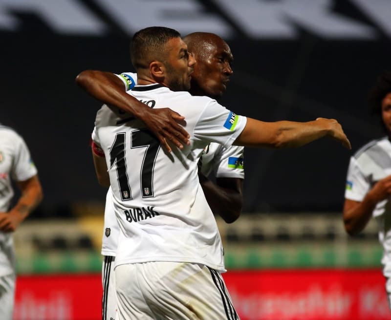 <p><b>'SERGEN HOCANIN KAFASINDA CANER YOK'</b><br></p>