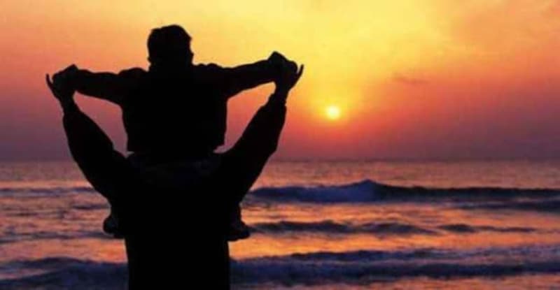 <p>”Seni bir daha görememek acı verse de bana, elimi uzatıp tutamasan da her daim kalbimdesin canım babam.”</p>