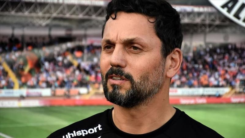 <p>Erol Bulut daha nce yapt aklamada Fenerbahe'ye scak baktn ancak grme olmadn ifade etmiti.</p>