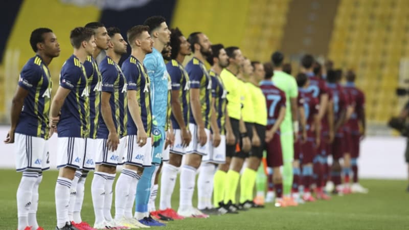 <p>Fenerbahe'de Trabzonspor karlamasnda alnan malubiyet sonras Ziraat Trkiye Kupas'ndan elenmenin znts yaanrken nmzdeki sezon iddial bir kadro kurmak iin harekete geildi.</p>