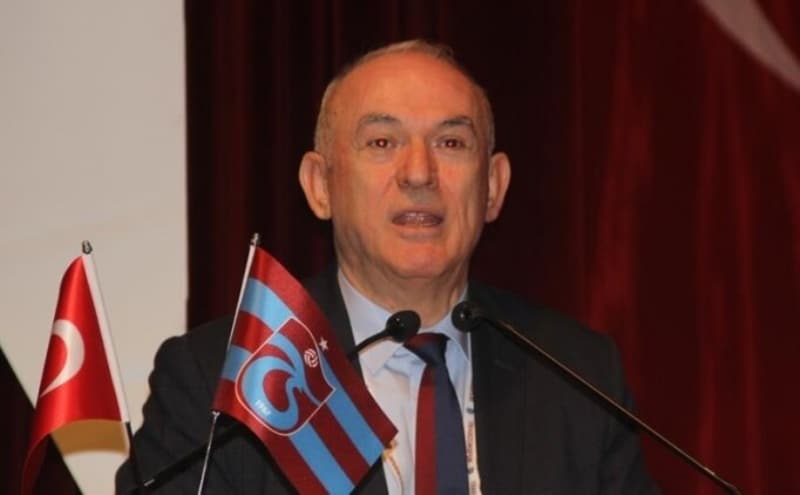 <p>Sürmen, divan kurulu ve sivil toplum kuruluşlarının temsilcileriyle Ortahisar Belediyesi Meclis Salonu'nda Süper Lig'de hakem hatalarına ilişkin düzenlenen toplantıda konuştu.</p>