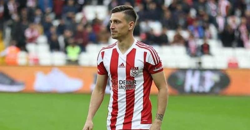 <p>İşte Fenerbahçe ile Mert Hakan Yandaş'ın anlaşma şartları.</p>