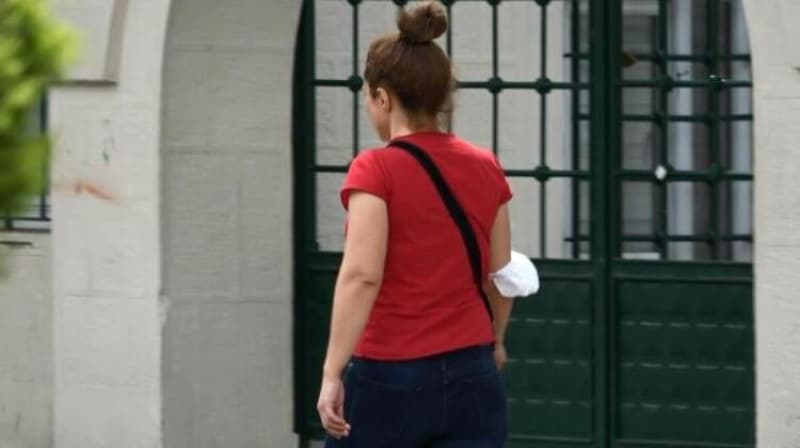 <p>Koronavirüs tedbirleri kapsamında İstanbul, Ankara ve maske takmanın zorunlu olduğu diğer illerde sokağa maskesiz çıkanlara cezai işlem uygulanıyor. </p>