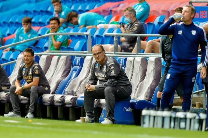 <p><b>AKILALMAZ İHMAL </b></p><p>Championship ekiplerinden Leeds United, salgın nedeniyle seyircisiz oynanan maçlar için başlatılan karton taraftar uygulamasında akılalmaz bir ihmale imza attı.</p>