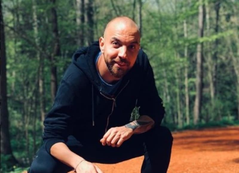 <p><b>GELİŞTİRMEK İSTİYORUZ </b></p><p>Biz bir oyuncunun pasaportuna bakmıyoruz. Biz dünyanın her yerini tarıyoruz. Bizim işleyen bir sistemimiz var bunu geliştirmek istiyoruz' dedi.</p>