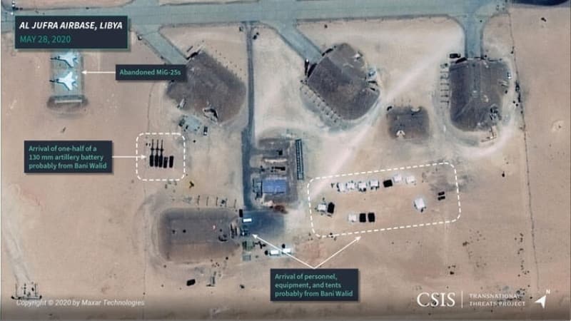 <p>Cufra'dan 28 Mayıs'ta alınan uydu fotoğrafı, taşınan ağır silahlar ve topları net şekilde gösteriyor.<br></p>