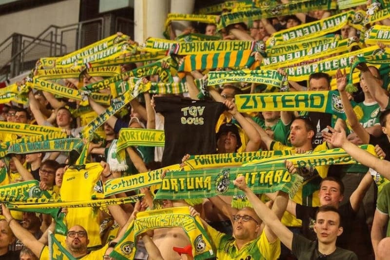 <p><b>'15 MLYON EURO'LUK OYUNCU DEERMZ VAR'</b><br></p>