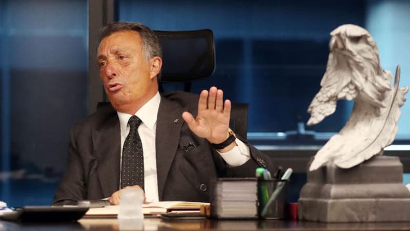 <p>Beşiktaş'a geldiğinde yönetimle maaş bile konuşmayan Sergen Yalçın'ın yetkileri de artırılırken kulübün mali durumuna bakılarak başarılı hocanın maaşında düzeltmeye gideceği de konuşuluyor. </p>