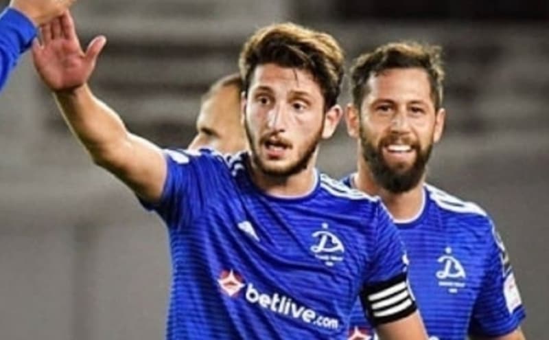 <p>Ancak teknik direktr Sergen Yaln'n Nika alnsa bile, orta sahaya tecrbeli bir oyuncu takviyesini mutlaka istedii gelen bilgiler arasnda.</p>