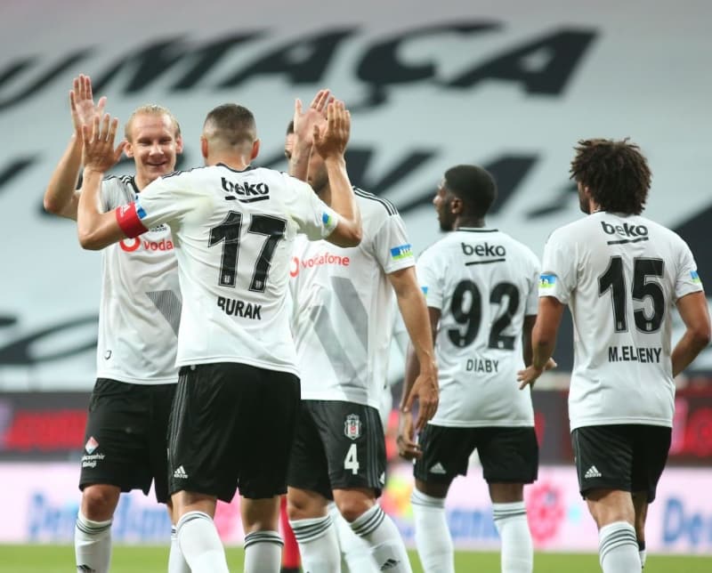 <p>Rakiplerinin kaybettii haftalarda kazanmasnn yannda iyi futbol ve bol golle puanlar toplayan siyah beyazllar, kalan be mata Hes Kablo Kayserispor, Kasmpaa, BtcTurk Yeni Malatyaspor, Fenerbahe ve Genlerbirlii ile oynayacak.</p>