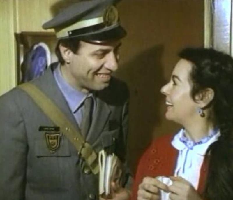 <p>Usta oyuncu, Rıfat Ilgaz'ın 'Hababam Sınıfı' eserinin sinema uyarlamasında canlandırdığı 'İnek Şaban' tiplemesi başta olmak üzere, birçok filmde özgün fiziği ve hayat verdiği tiplerin halka olan yakınlığı nedeniyle kısa zamanda Türkiye'nin en sevilen oyuncularından biri oldu.</p>