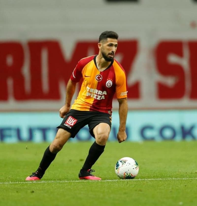 <p>'Onyekuru'nun olmamas Galatasaray'n performansn en ok etkileyen durumdur. imdi Feghouli ve Belhanda gibi araya brakanlar topu ataca kiiler bulunmas lazm'</p>