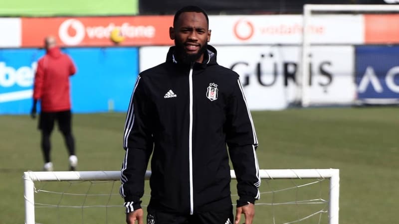 <p><b>GEREKTEN KRONK M VE KRONKSE NN SAKLANDI?</b></p><p><br></p><p>Ancak; Kayserispor mandan nce N'Koudou'nun hafta boyunca idmana kmamasnn saklanmas ve maa dakikalar kala teknik direktr Sergen Yaln tarafndan kronik sakatlnn olduunun aklanmas da olduka ilgin bir durum halini ald.</p>