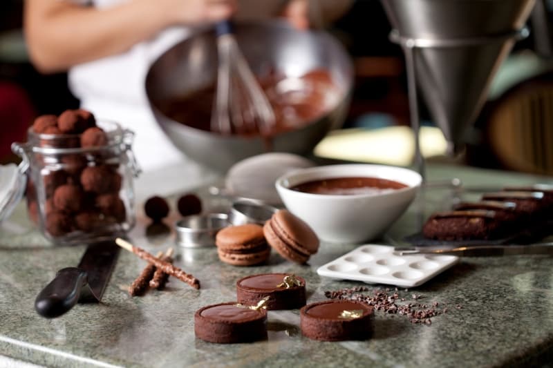 <p class='MsoNormal'><b>KUVARTÜR ÇİKOLATALAR </b></p>