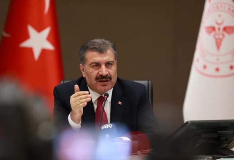 <p>Bunu da bayrama doğru illerdeki vaka seyrine göre İl Hıfzıssıha Kurulları bütün kararları almaya zaten yetkili, dolayısıyla bu anlamda il bazında birtakım kısıtlamalar söz konusu olabilir. Gelecek hafta yine konuşmuş olacağız.'</p>