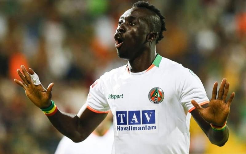 <p><b>CİSSE'NİN MENAJERİNDEN AÇIKLAMA</b><br></p><p><br></p><p>Öte yandan<b> Pappis Cisse'nin menajeri Sedat Atmaca,</b> Radyospor'da Özgür Sancar'ın sorularını yanıtlarken, Beşiktaş ile yaptıkları görüşmeyi anlattı.</p>