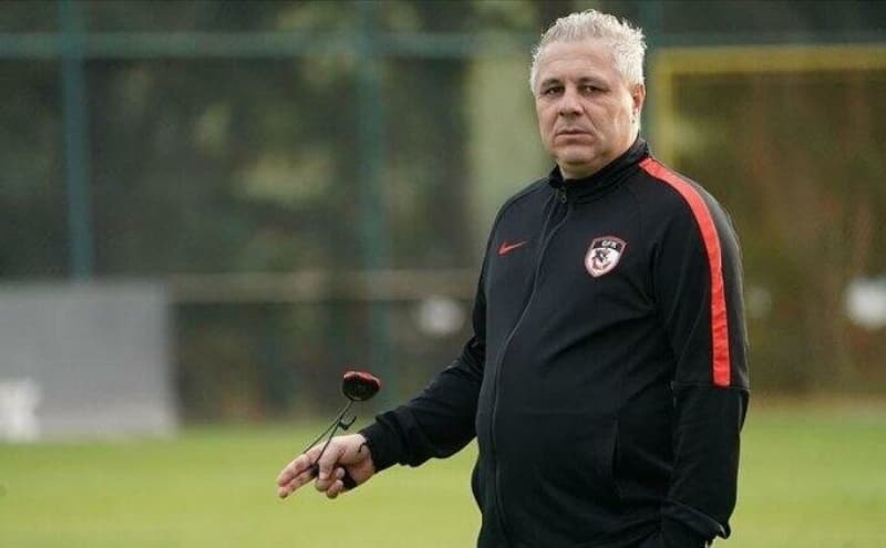 <p>Lung birçok takımla görüşmeler yapıyor. Onu isteyen 3 takım birden var ama Beşiktaş'ta alacağı maaş ile ilgili bir haber okudum, bu aptallık. </p>