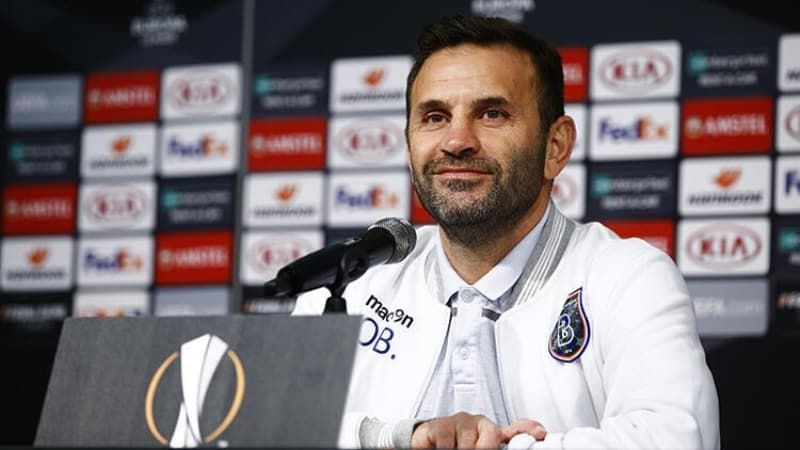 <p>Okan Buruk, �ngilizce olarak S�per Lig dahil olmak �zere d�nya futbolunu vuran pandemi s�recini anlatt�.</p>