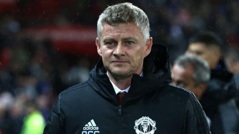 <p><b>SOLSKJAER'DEN �VG�</b><br></p><p>Solskjaer, 'Son zamanlarda onlar�n iyi gitti�ini g�r�yorum, Ba�ak�ehir tak�m olarak geli�iyor.' ifadesini kulland�.</p><p>Ba�ak�ehir ile kar��la�man�n kendisini heyecanlad�raca��n� da belirten Norve�li teknik adam, '��nk� benim eski bir ��rencim Ba�ak�ehir'de oynuyor, Fredrik Gulbrandsen. Molde'de onunla bir ka� y�l beraber �al��m��t�m.' �eklinde konu�tu.</p>