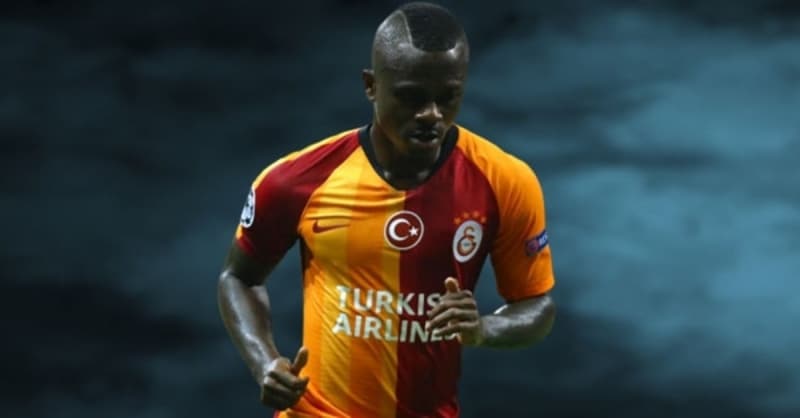 <p>Seri’nin de Galatasaray’da kalmak istemesi, Aslan’ın elini güçlendirdi. Kısa süre içerisinde bu transferin resmiyet kazanması bekleniyor.</p>