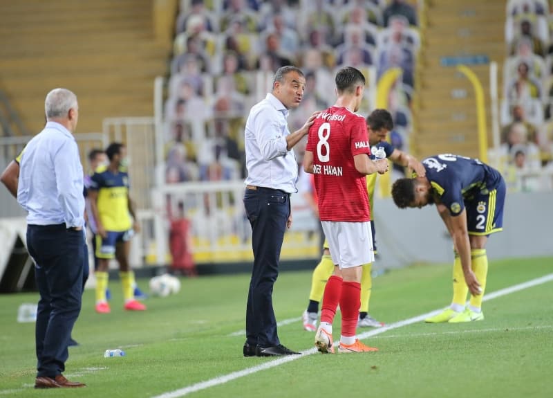 <p><b>'S�VASSPOR DAHA �Y� FUTBOL OYNADI'</b></p>