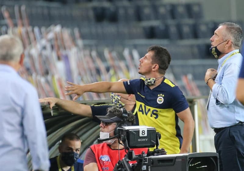 <p>Yabanc� kural� hakk�nda Fatih Terim ve �enol G�ne�'� ele�tiren Dilmen'in g�r��leri ise �u �ekilde:&nbsp;</p>