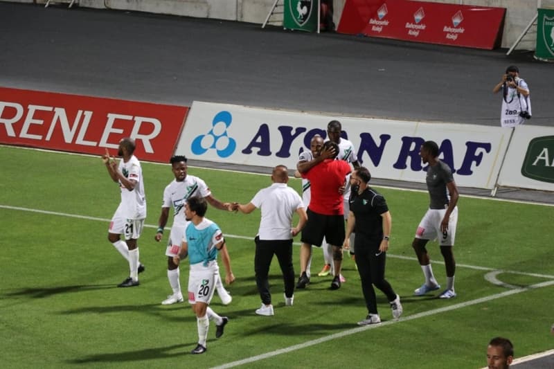 <p>Siz N’diaye’yle ma eviremezsiniz ama Sosa’yla evirebilirsiniz. <br></p>