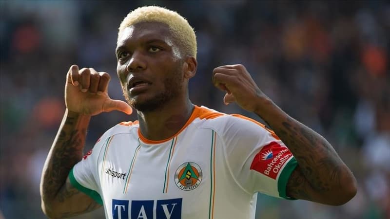 <p>SOL AIK: Junior Fernandes (Alanyaspor)</p>