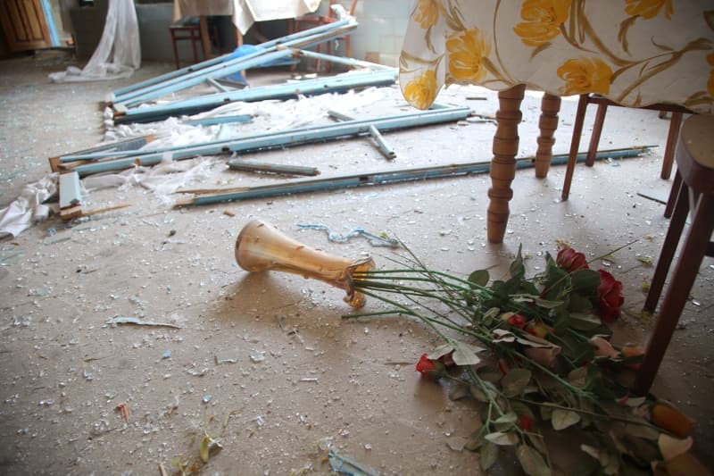 <p>Sonraki günlerde de devam eden çatışmalarda, Azerbaycan ordusundan biri tümgeneral olmak üzere sekiz asker şehit olmuştu.</p>