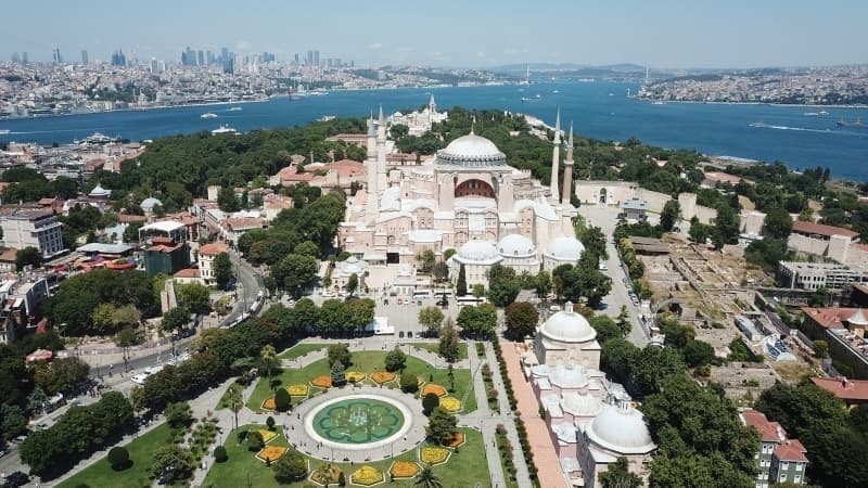 <p class='MsoNormal'>Ayasofya ayn zamanda UNESO Dnya Miras listesinde.</p>