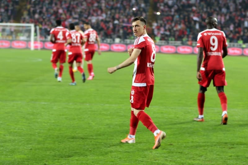 <p>MECNUN OTYAKMAZ: </p><p>Bu mümkün mü? Bana kimse böyle bir şey teklif edebilir mi?</p>