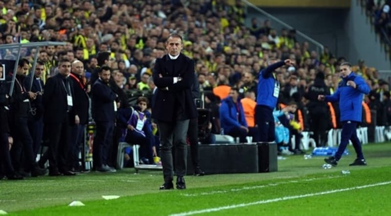 <p><b>RİZE SON 2 MAÇA TOMAS'LA ÇIKACAĞINI AÇIKLAMIŞTI</b></p><p><br></p>