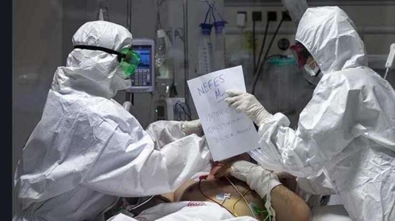 <p><b>KUVEYT</b></p><p><b><br></b></p><p>Kuveyt Sağlık Bakanlığından yapılan yazılı açıklamaya göre, ülkede COVID-19 nedeniyle 4 kişi daha yaşamını yitirdi, 684 yeni vaka tespit edildi.</p><p><br></p>