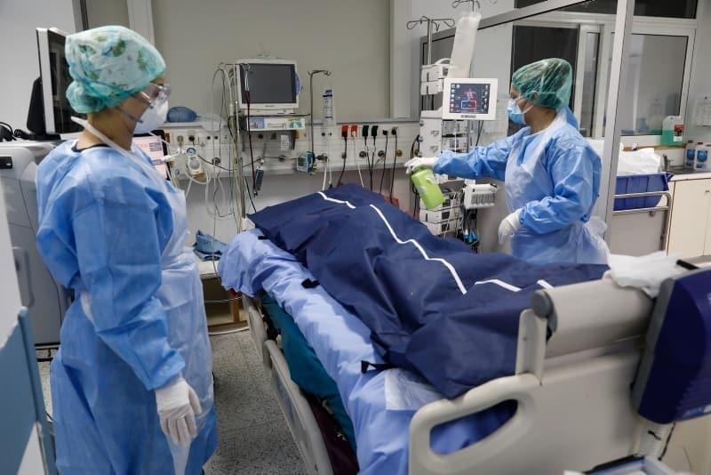 <p>Dünyada koronavirüs son vaka sayısı kaç oldu?Dünyada koronavirüs son vaka sayısı kaç oldu?</p>