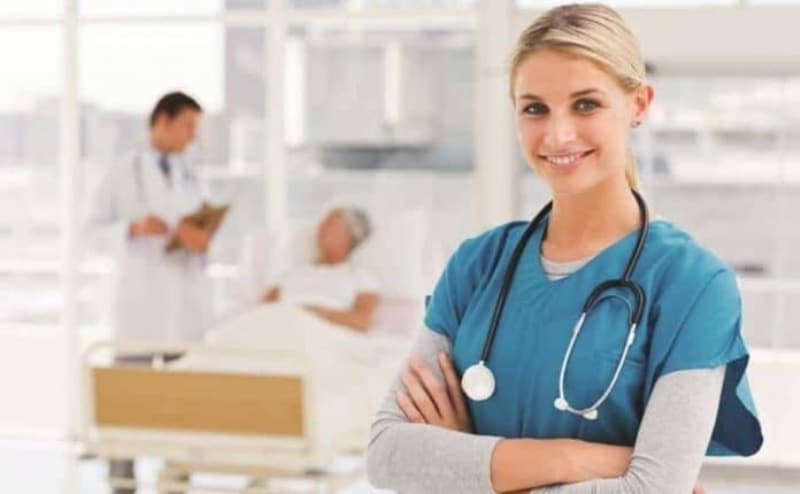 <p><b>2 YILLIK HEM��REL�K B�L�M�NDEN �SE A�A�IDAK� 4 YILLIK B�L�MLERE GE��� YAPILAB�L�R:</b></p><p><b><br></b></p><p>Ebelik</p><p><br></p>