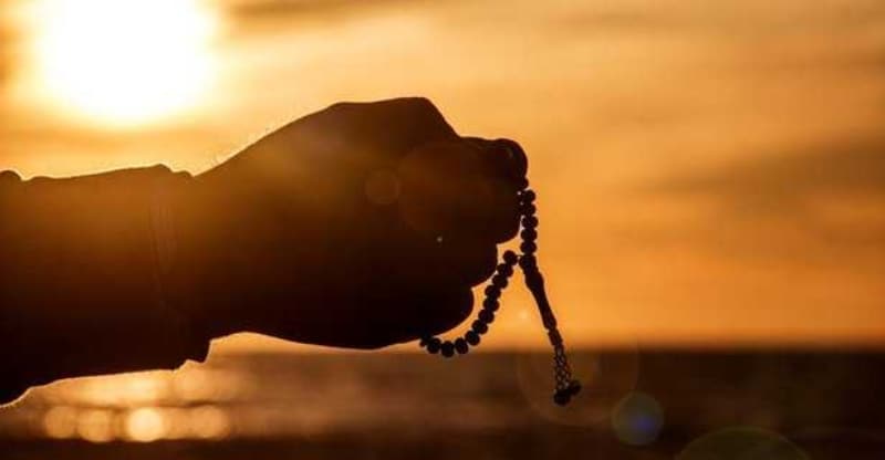 <p>“De ki: phesiz benim namazm, kurbanm, hayatm ve lmm hepsi lemlerin Rabbi Allah iindir.” <strong>(En’ m 6/162)</strong></p>