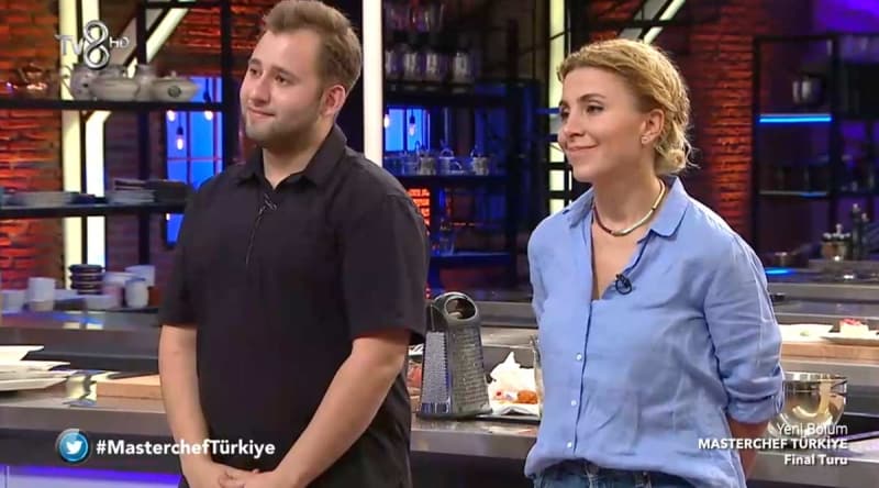 <p>Günün ikinci grubunda Büşra Uygur, Erdoğan Cem ve Hasan Aktaş yarıştı. </p>